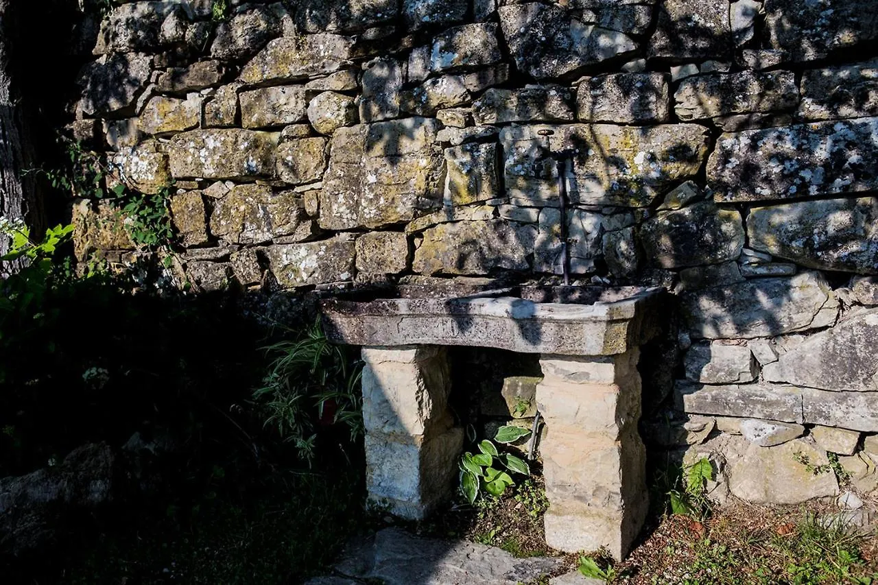 Villa Ancora Tenuta Lonciano Gualdo   Gualdo (Tuscany)